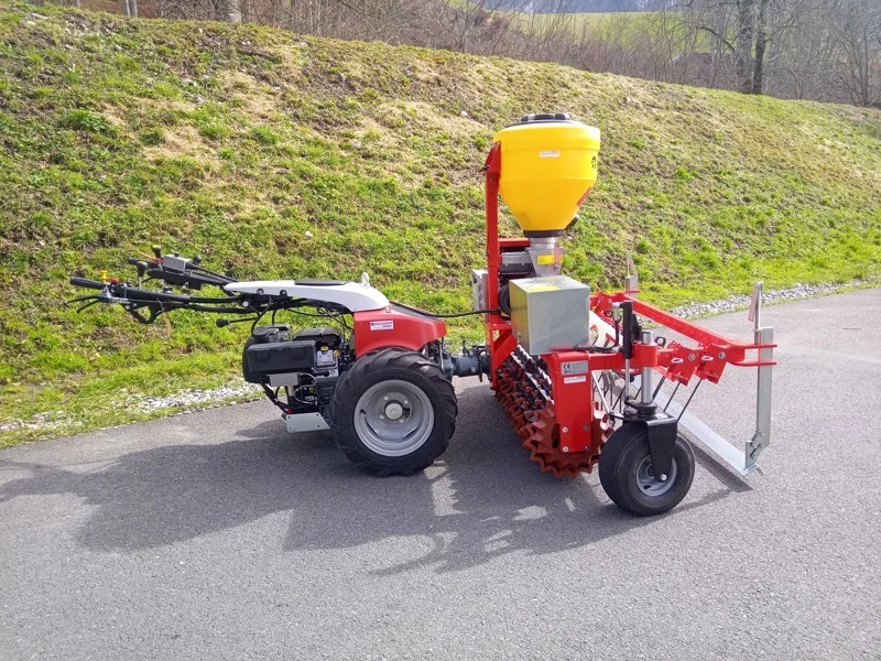Übersaatgerät Seeber GreenMax von der Seite